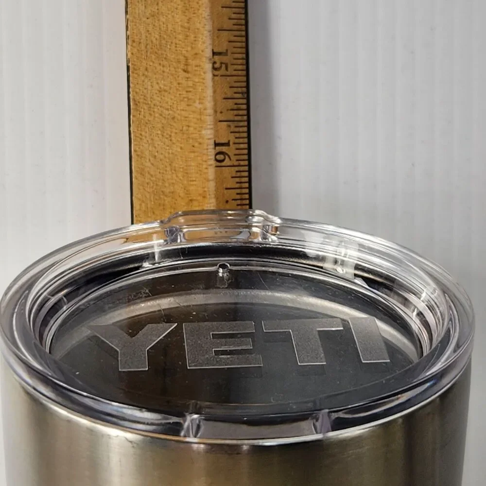 Yeti Rambler 30 oz. Stainless Steel Tumbler Travel Mug W/Lid Hot Cold Large